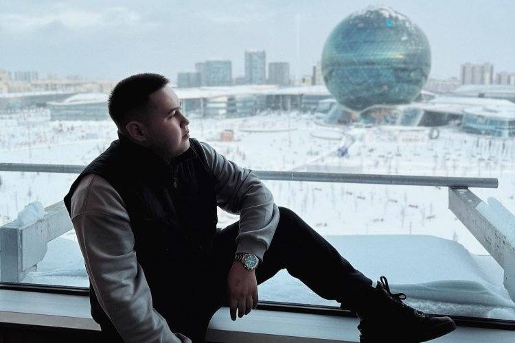 Аксуский обладатель «Грэмми» «вышел за рамки»