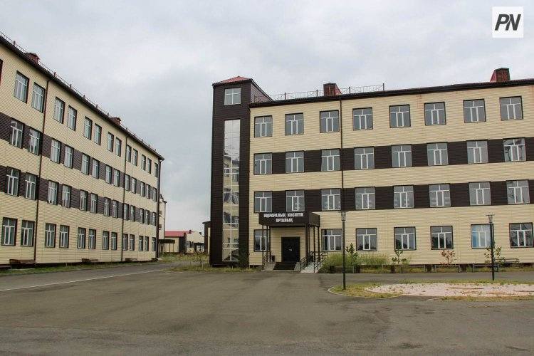 В Экибастузе проверили ремонт в школах