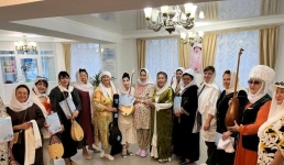 В Павлодаре новорожденному потомку Машхура Жусупа подарили домбру