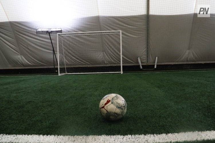 Футбольные ворота упали на ребёнка в Жертумсыке