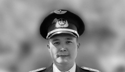 В Павлодарской области простились с погибшим лётчиком