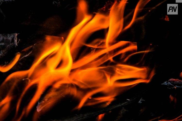 В Байконысе потушили дом