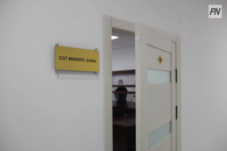 Жителя Павлодарской области лишили свободы за насилие над падчерицей