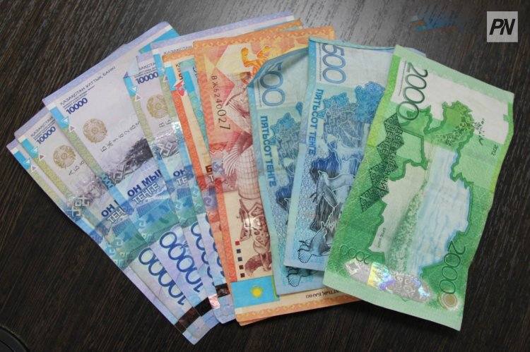 Несколько тысяч павлодарцев получат выплаты ко Дню Республики