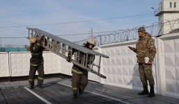 Павлодарские огнеборцы отработали навыки работы на высоте