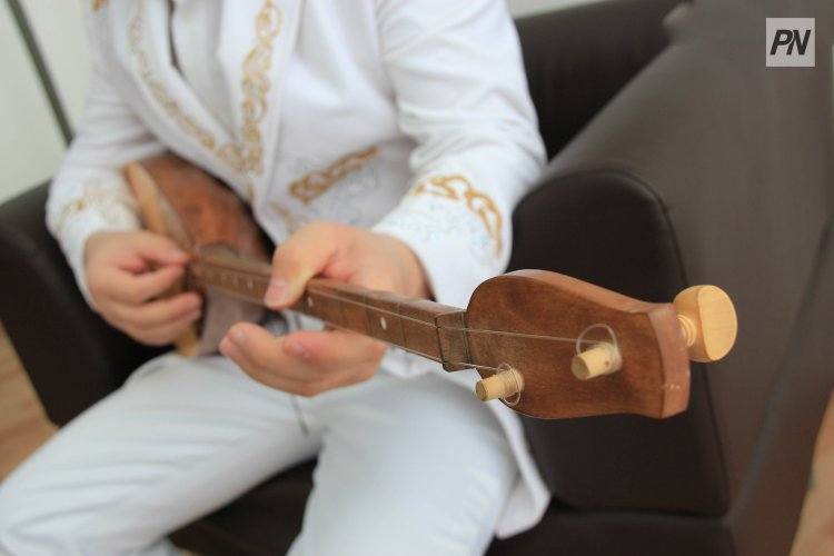 «ИИ и человек труда»: павлодарец привёз «серебро» республиканского айтыса