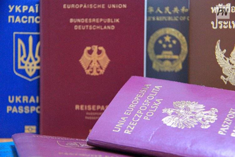 В Павлодарской области иностранца наказали за двойное гражданство