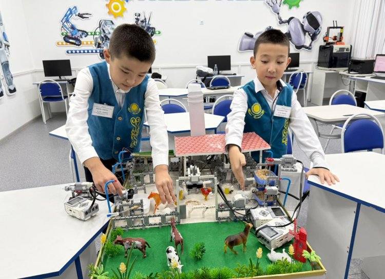 Ученики Майского района создали умную ферму