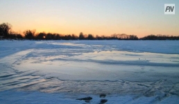 Павлодарские спасатели предотвратили несчастный случай на Усолке