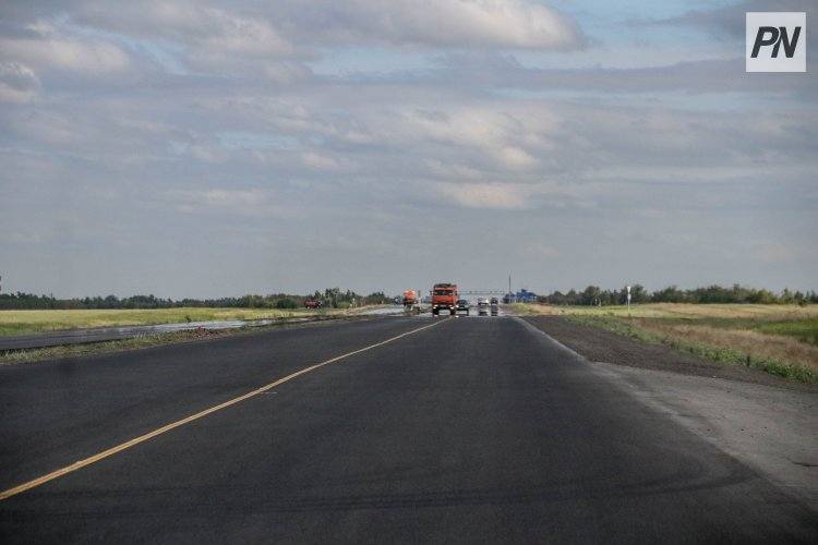 Из-за повреждений развязки ограничено движение на трассе в Павлодарской области