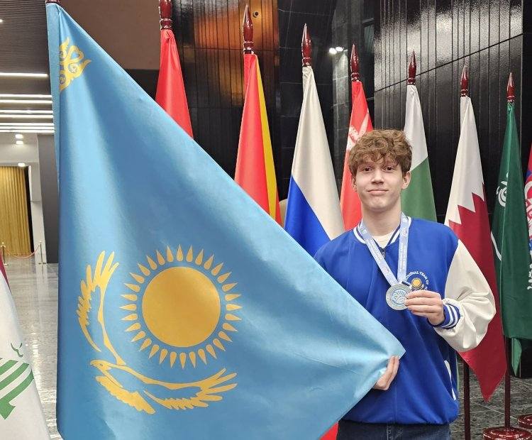 Знания по трём предметам принесли павлодарскому школьнику «серебро» в Сочи