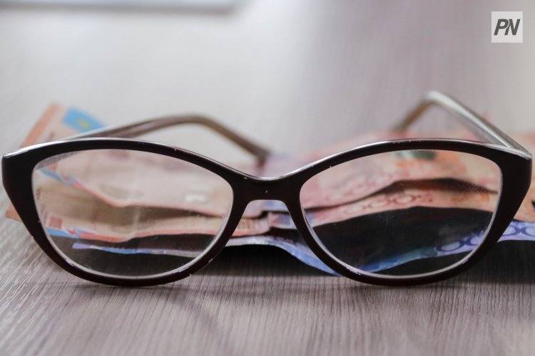 Павлодарскую пенсионерку спасли от потери миллионов