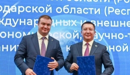 Асаин Байханов подписал в Омске несколько меморандумов о сотрудничестве