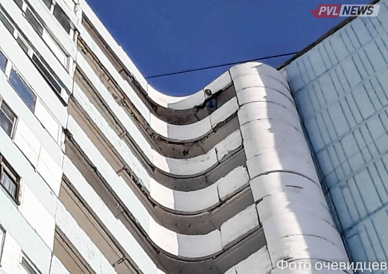 В Павлодаре мужчина пытался сброситься с 16 этажа