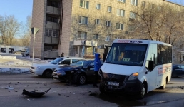 Маршрутное такси попало в ДТП в Павлодаре