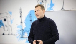 Известный блогер открыл в Павлодаре бесплатные языковые курсы