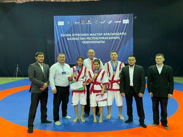 Студентка из Павлодара стала чемпионкой Казахстана по казакша курес
