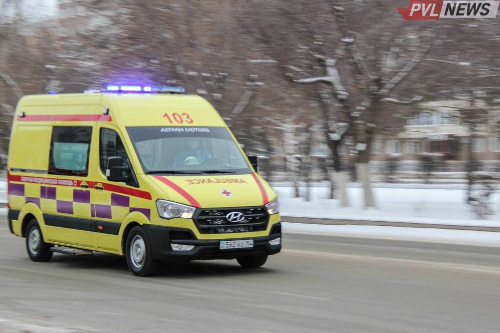 Трое человек пострадали в ДТП с рейсовым автобусом в Павлодаре