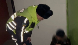 Полицейские в Павлодаре помешали отцу отоспаться в подъезде