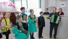 День приветствия в честь Наурыза организовали павлодарские школьники