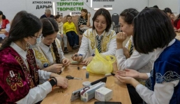 Трендовые такия шили школьники Павлодара