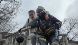 Павлодарка попала в больницу после пожара в своей квартире