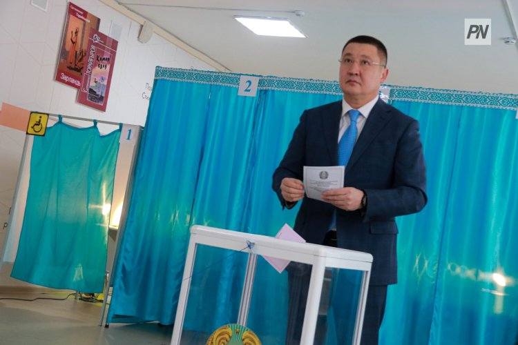 Аким Павлодарской области сделал свой выбор