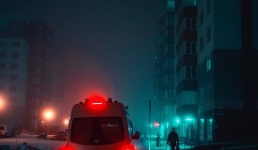 Павлодарец выпал из окна многоэтажки