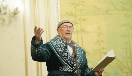 Медаль «Бірлік» вручили павлодарскому поэту