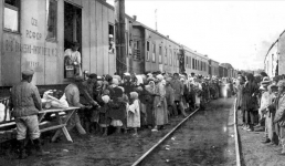 Уникальные документы 100-летней давности выставили в Павлодаре