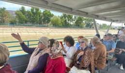 Прогулку на теплоходе устроили пенсионерам в Павлодаре