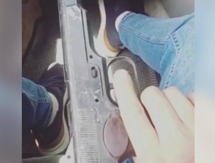 Павлодарец показал оружие в соцсетях и привлек внимание полиции