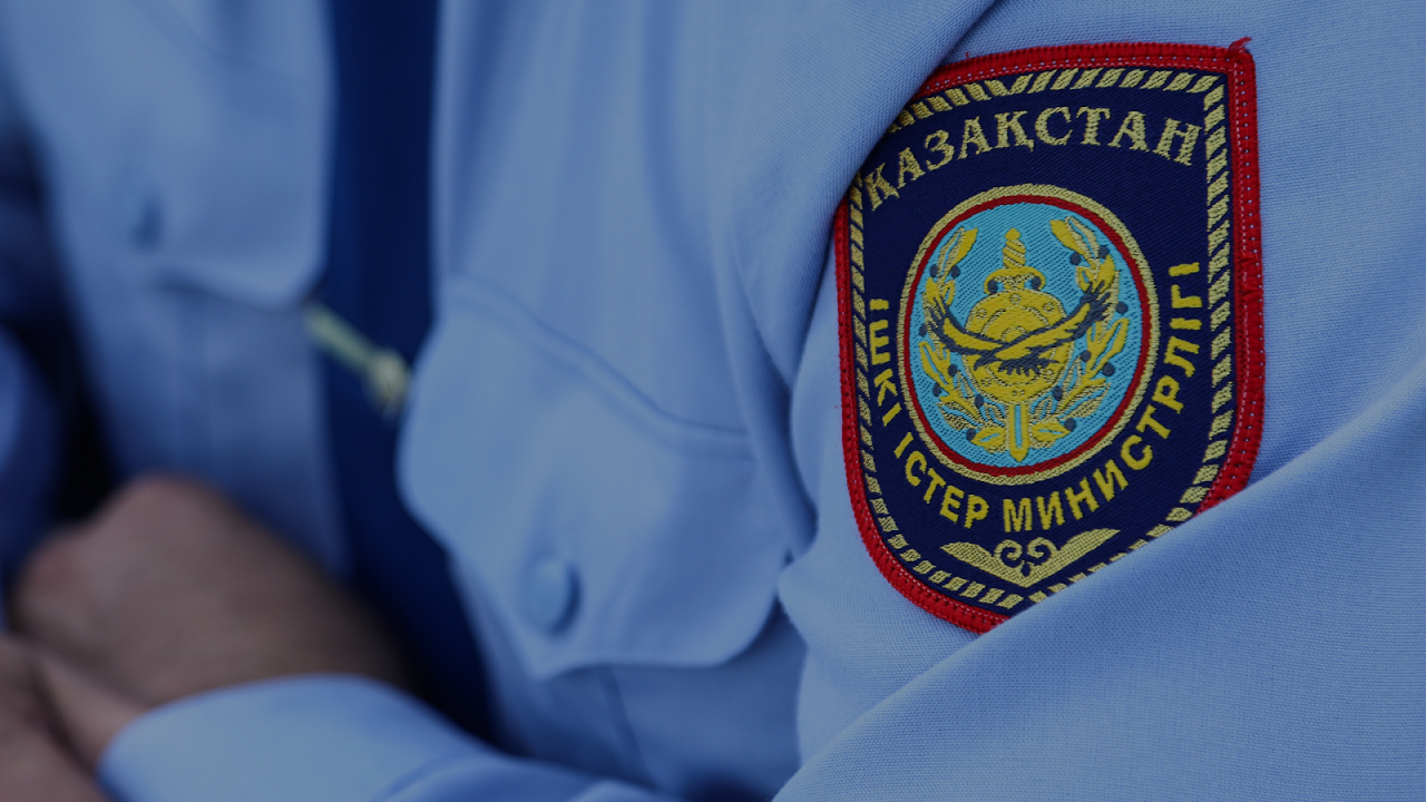 Аким Павлодарской области поблагодарил полицейских в их праздник