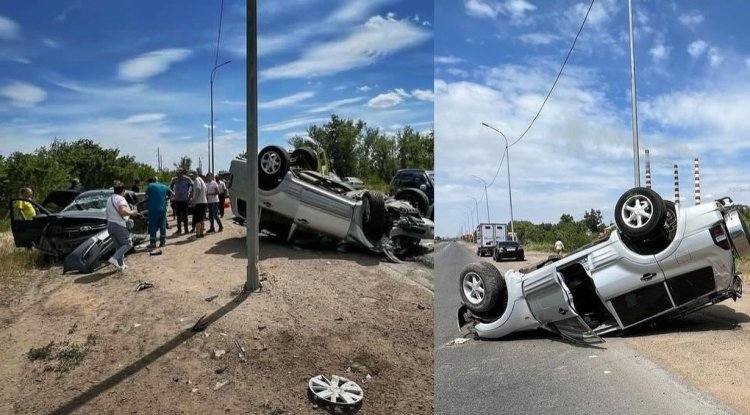 Внедорожник перевернуло в цепном ДТП на павлодарской трассе