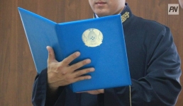 Акима села Павлодарское обвинили в побоях