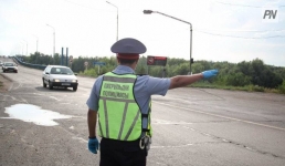 Пьяную женщину остановили по пути в Павлодар