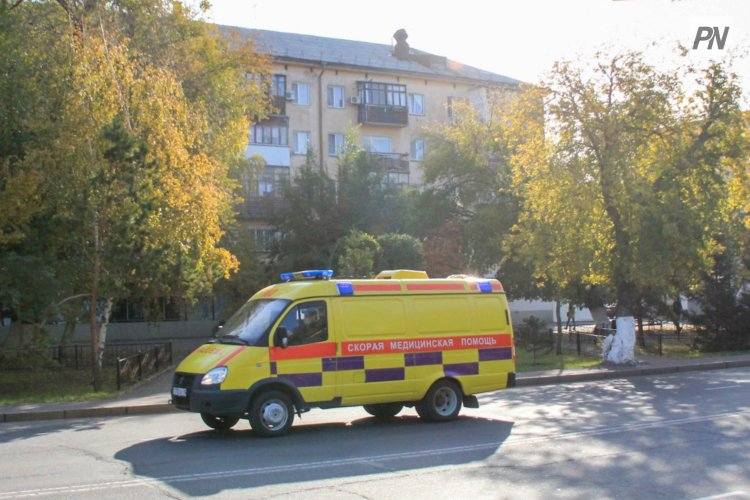 «Пропустите к жене»: павлодарец напал на «скорую»