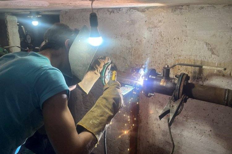 Выбирают материалы и специалистов: как павлодарцы готовят дома к зиме