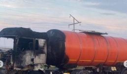 В промзоне Павлодара горел грузовик (ВИДЕО)