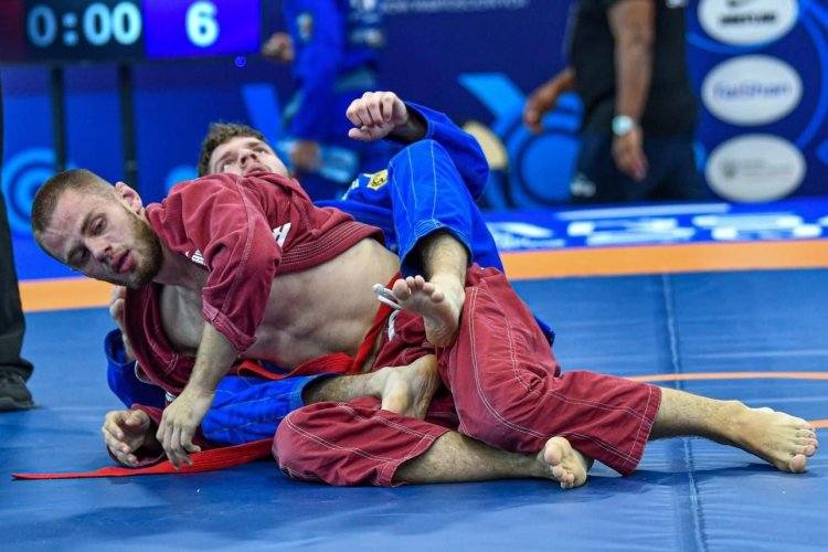 Павлодарлық  грэпплерлер Варшавада жеңіс тұғырынан көрінді