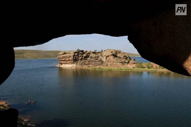 Павлодарда Ертіс өңірі мен Баянауылдың ландшафттары көрсетіледі