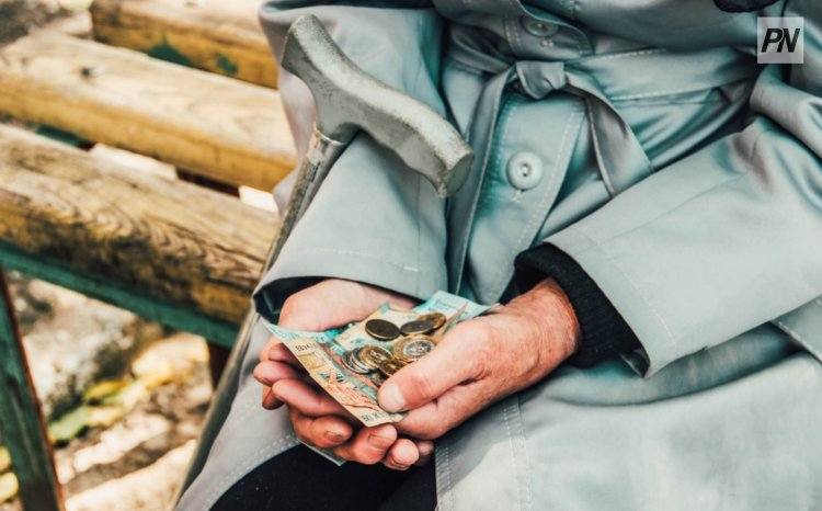 Павлодарда жас қыз 82 жастағы зейнеткердің 2,5 млн теңгесін қолды қылды