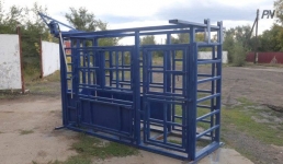 В Павлодаре фермер наладил выпуск фиксаторов для коров