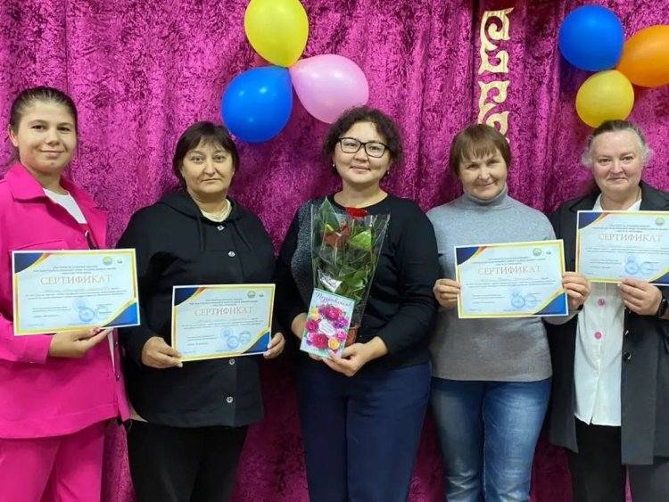 Павлодарцев бесплатно обучали казахскому языку в микрорайонах