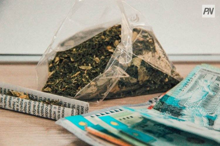В Павлодаре арестовали торговку наркотиками