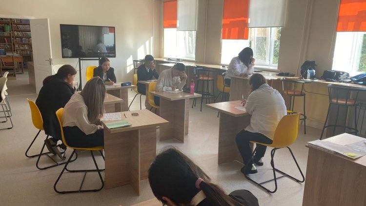 Павлодарские школьники соревновались в творчестве