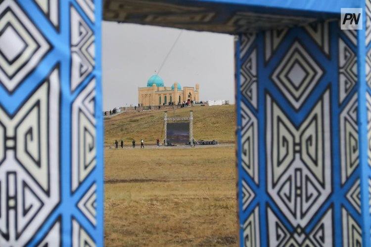 Книгу о павлодарском поэте презентовали в Астане