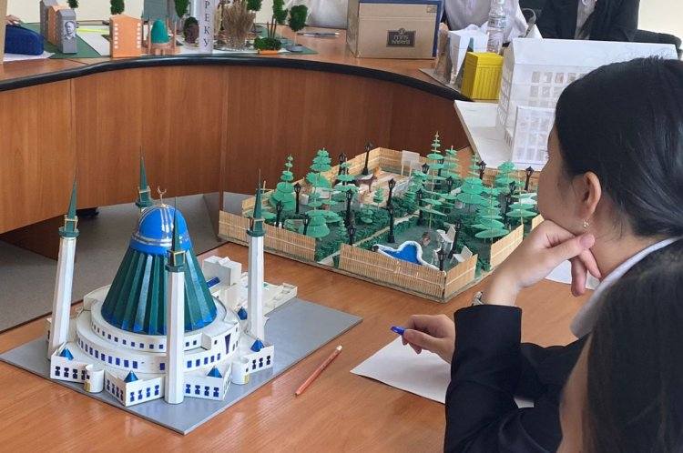 В Павлодаре состязались юные историки