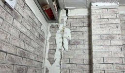 Дом с трещинами: сколько павлодарцев согласились на переезд