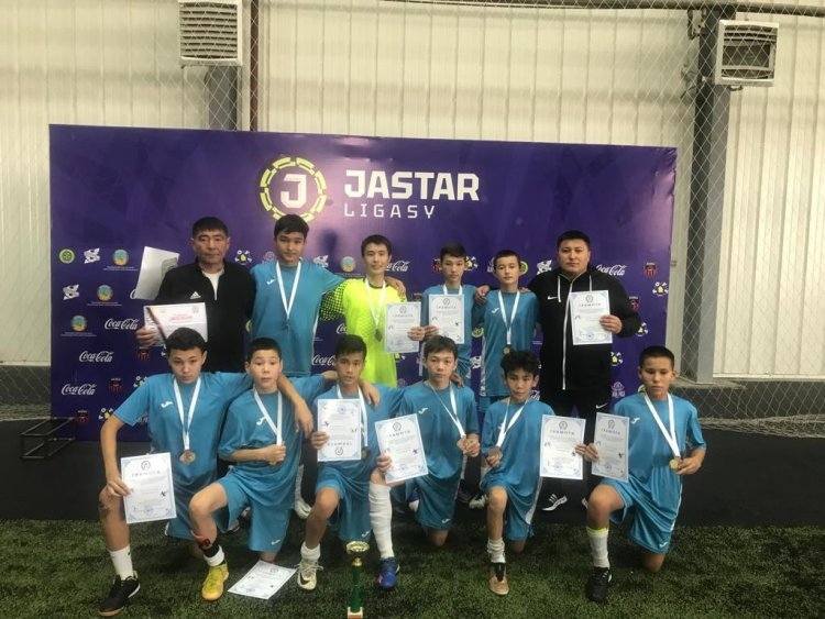 Школьники Павлодарской области сыграли в футбол